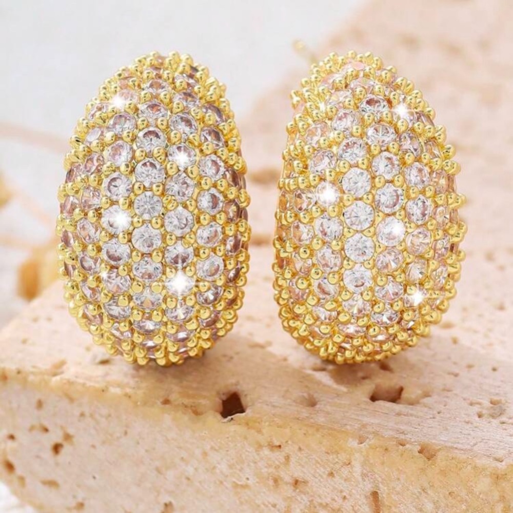 Elegant Gold and Crystal Earrings